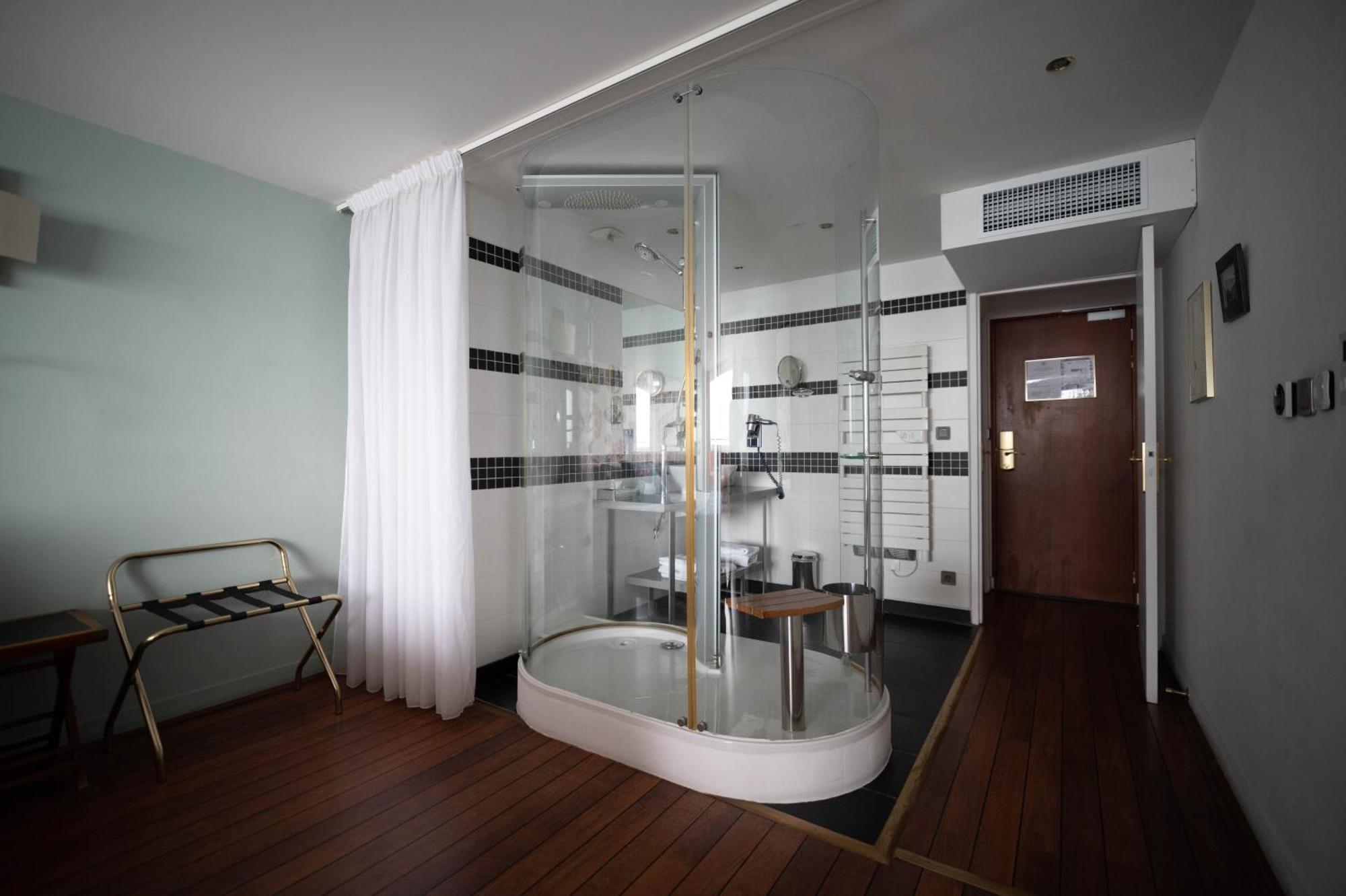 Logis Hotel - La Petite Rade Le Havre Eksteriør bilde