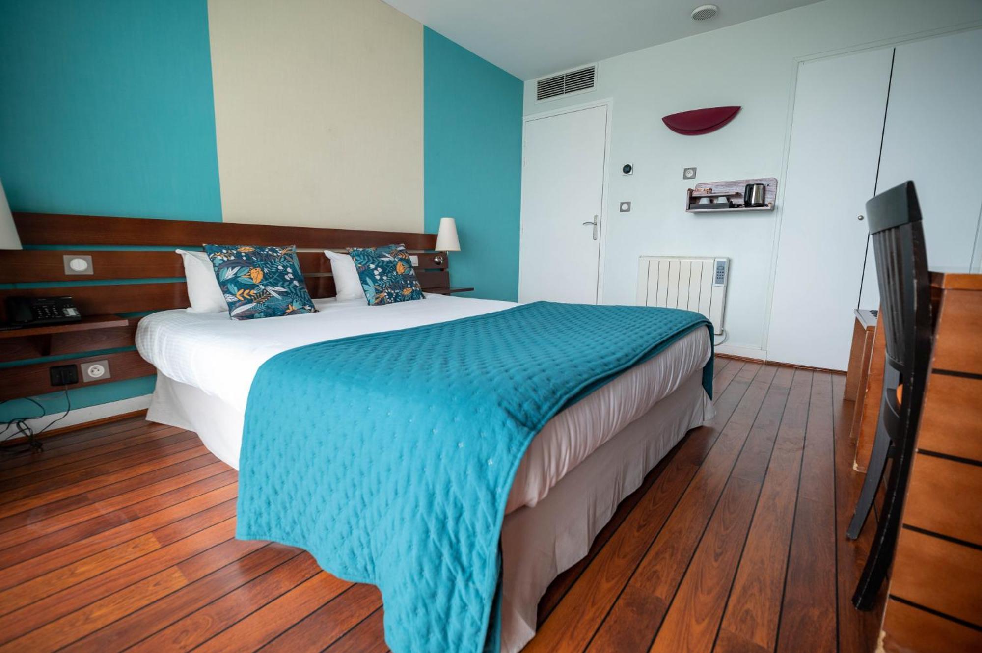 Logis Hotel - La Petite Rade Le Havre Eksteriør bilde
