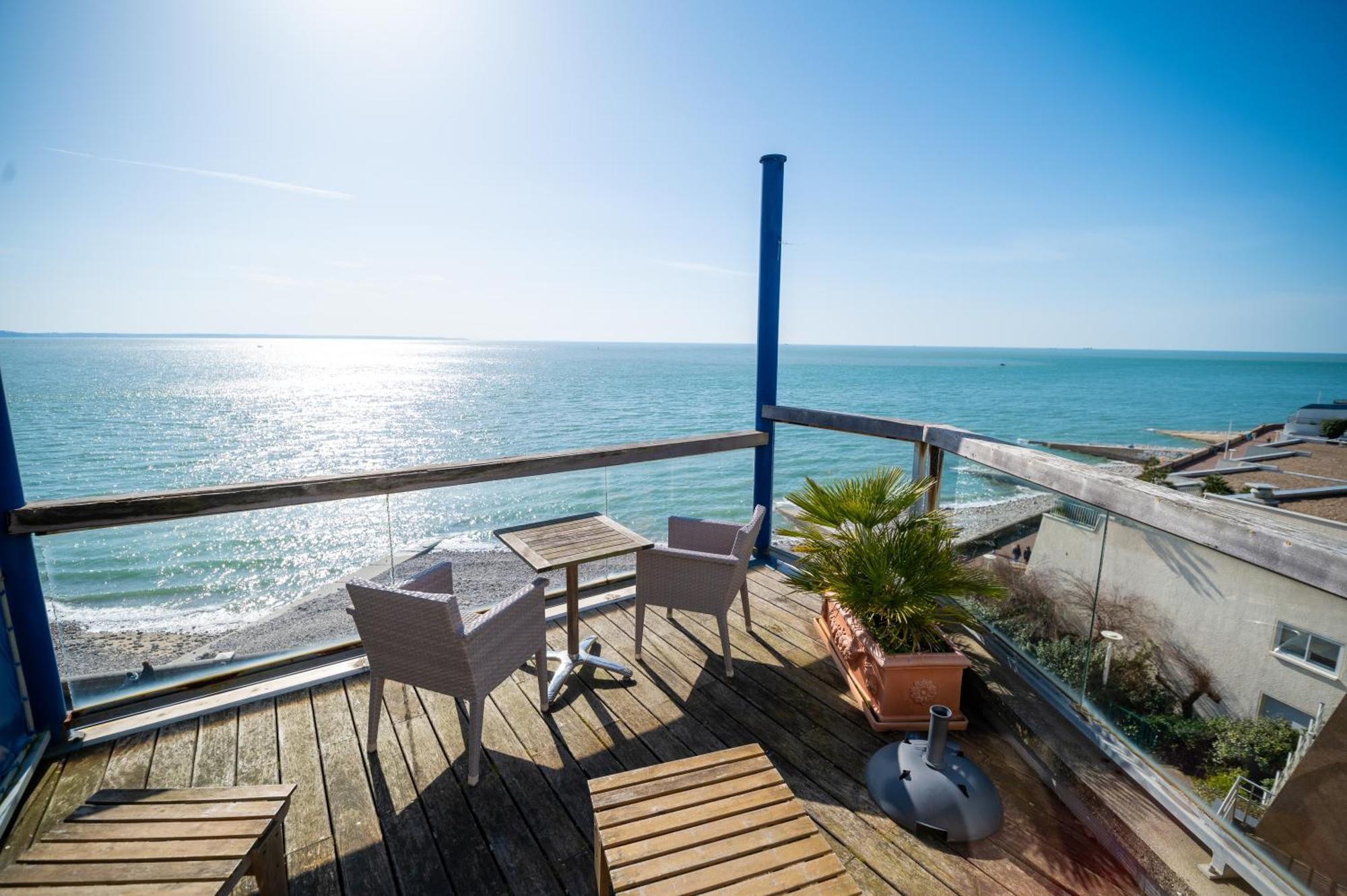 Logis Hotel - La Petite Rade Le Havre Eksteriør bilde