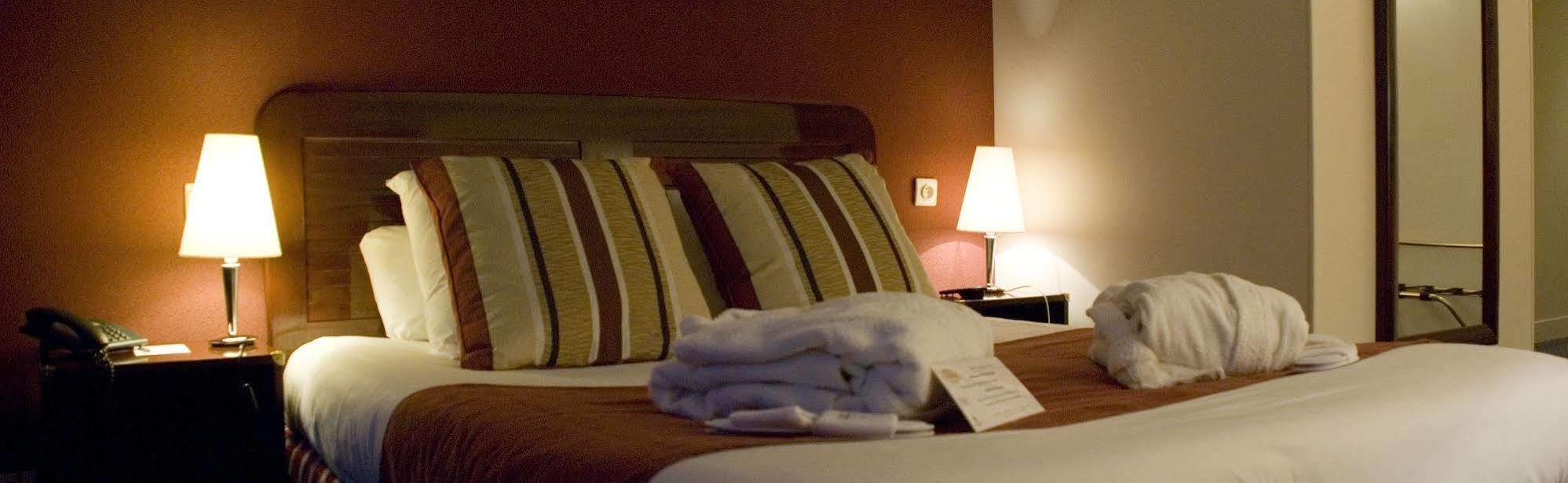 Logis Hotel - La Petite Rade Le Havre Eksteriør bilde